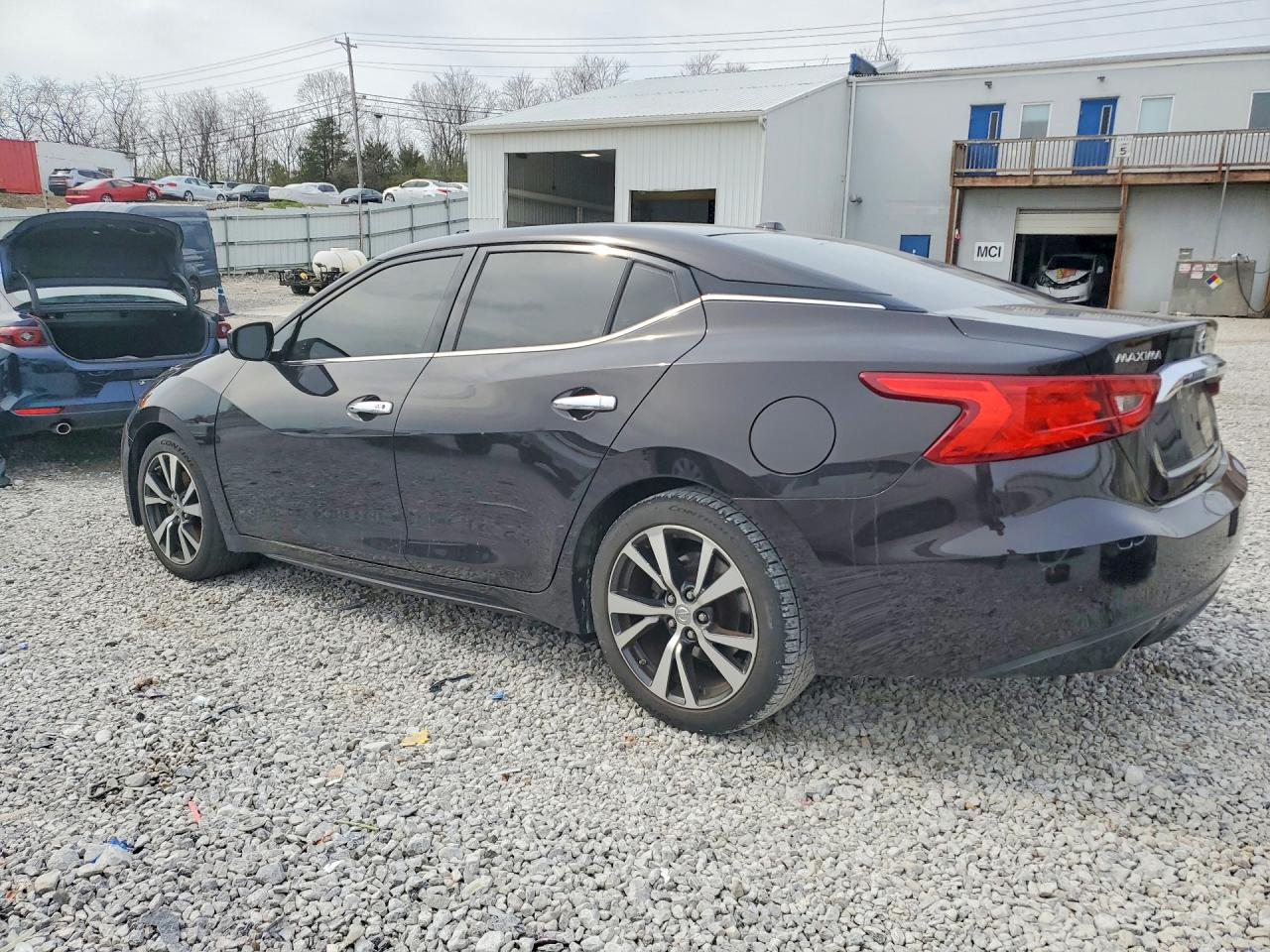 2017 NISSAN MAXIMA