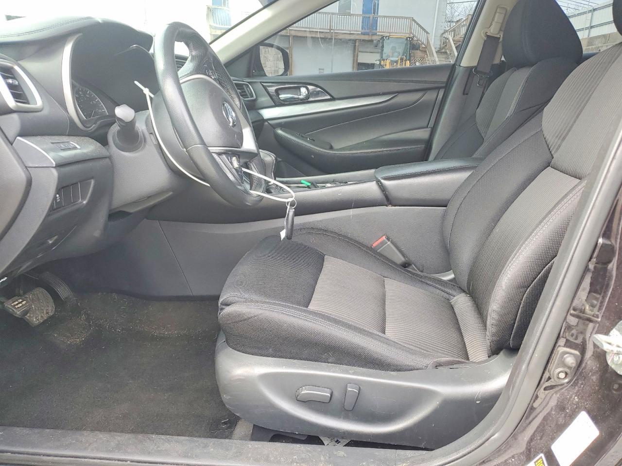 2017 NISSAN MAXIMA