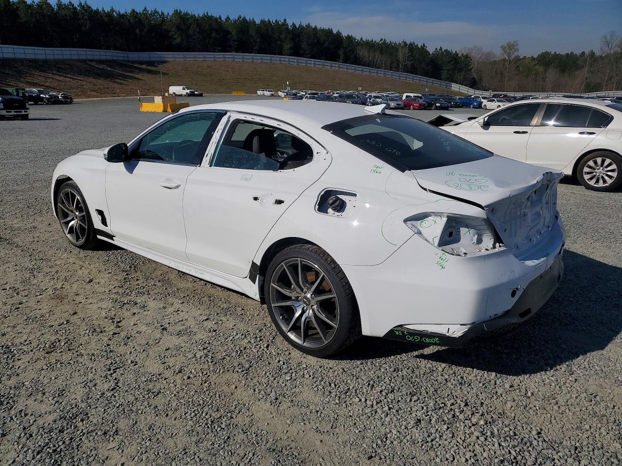 2023 GENESIS G70