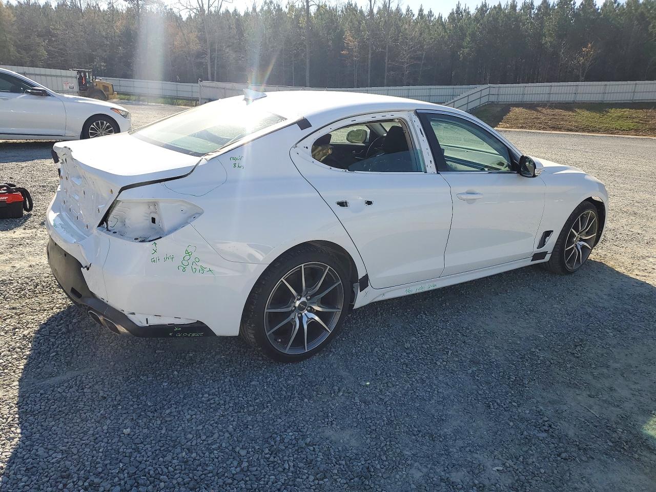 2023 GENESIS G70