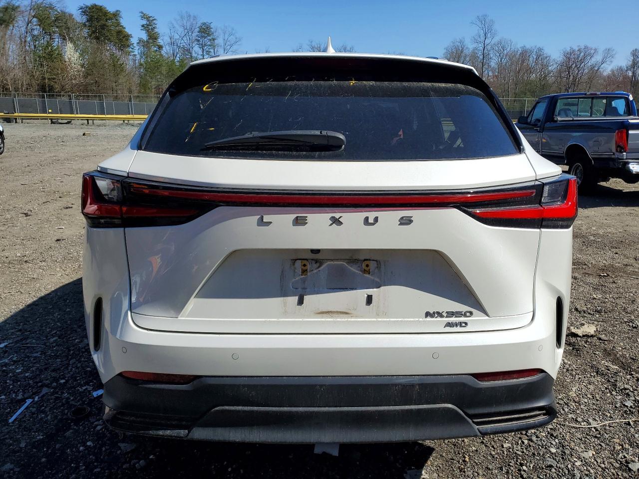 2022 LEXUS