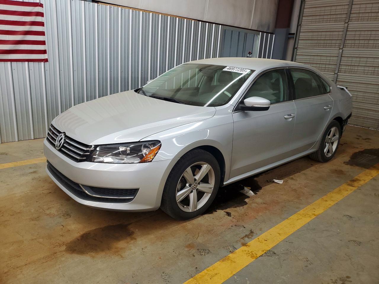 2013 VOLKSWAGEN PASSAT