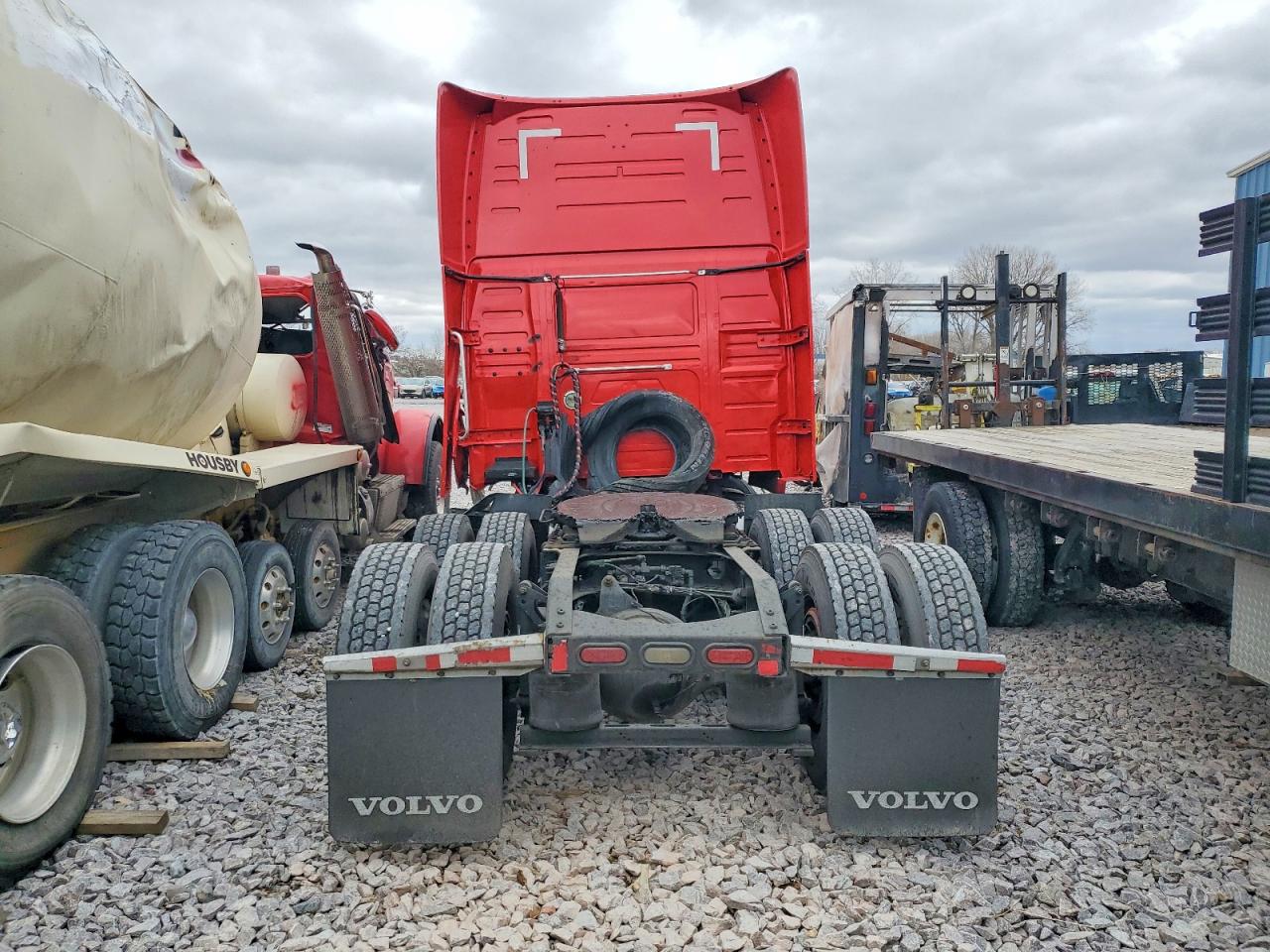 2017 VOLVO VNL