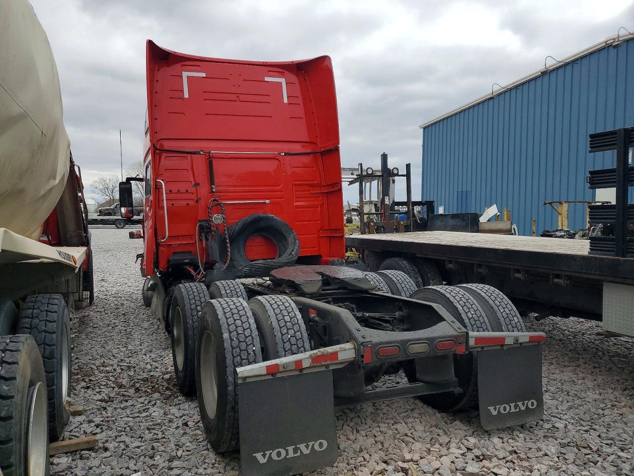 2017 VOLVO VNL