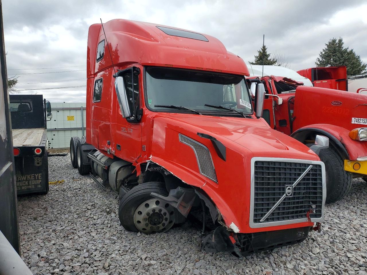 2017 VOLVO VNL
