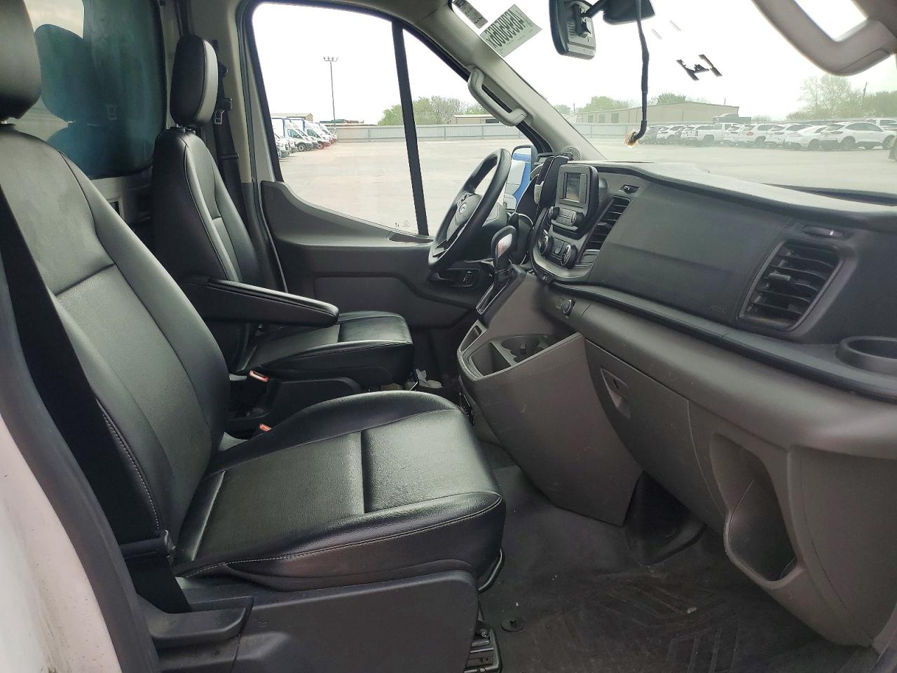 2022 FORD TRANSIT
