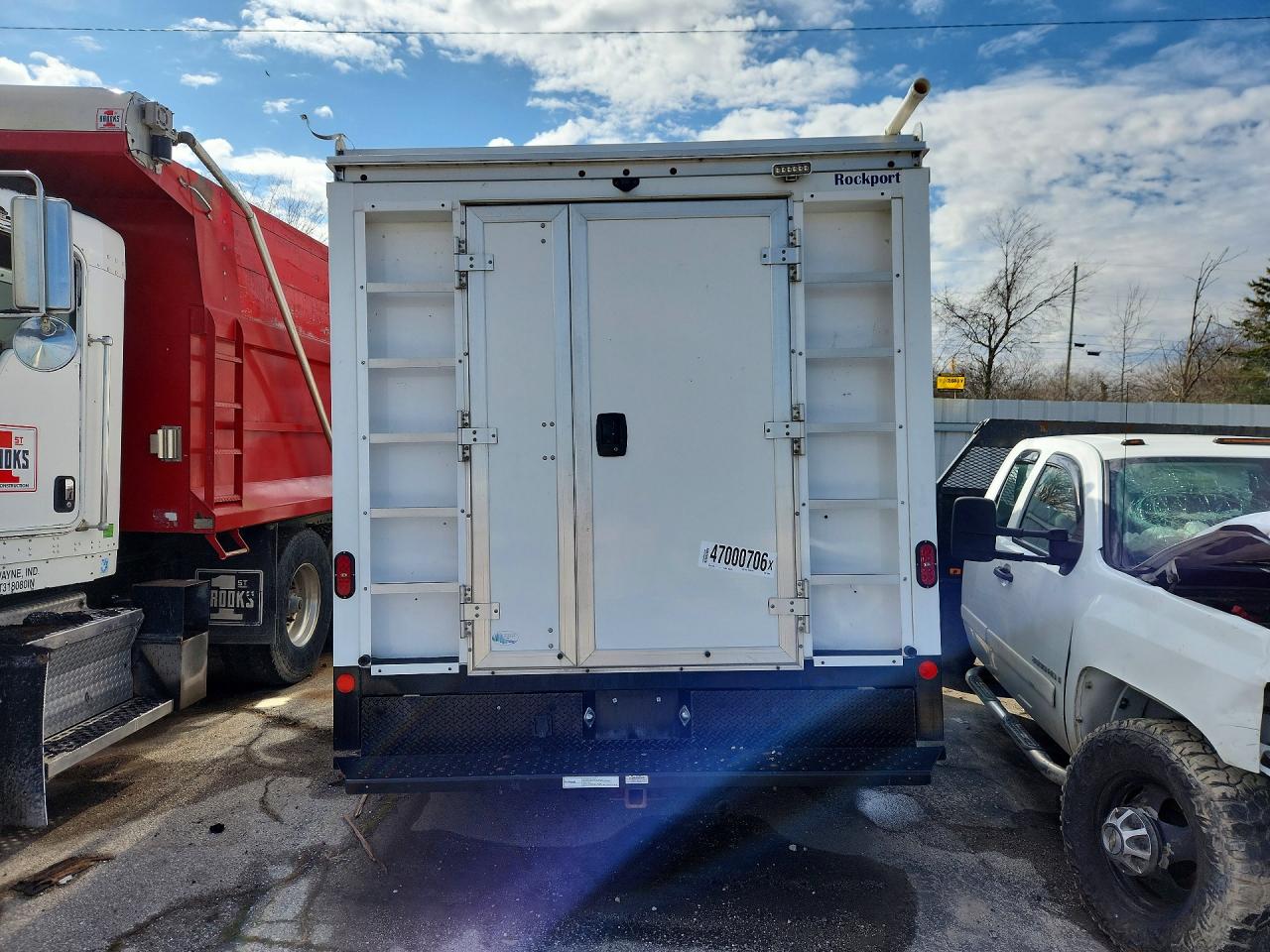 2023 CHEVROLET EXPRESS