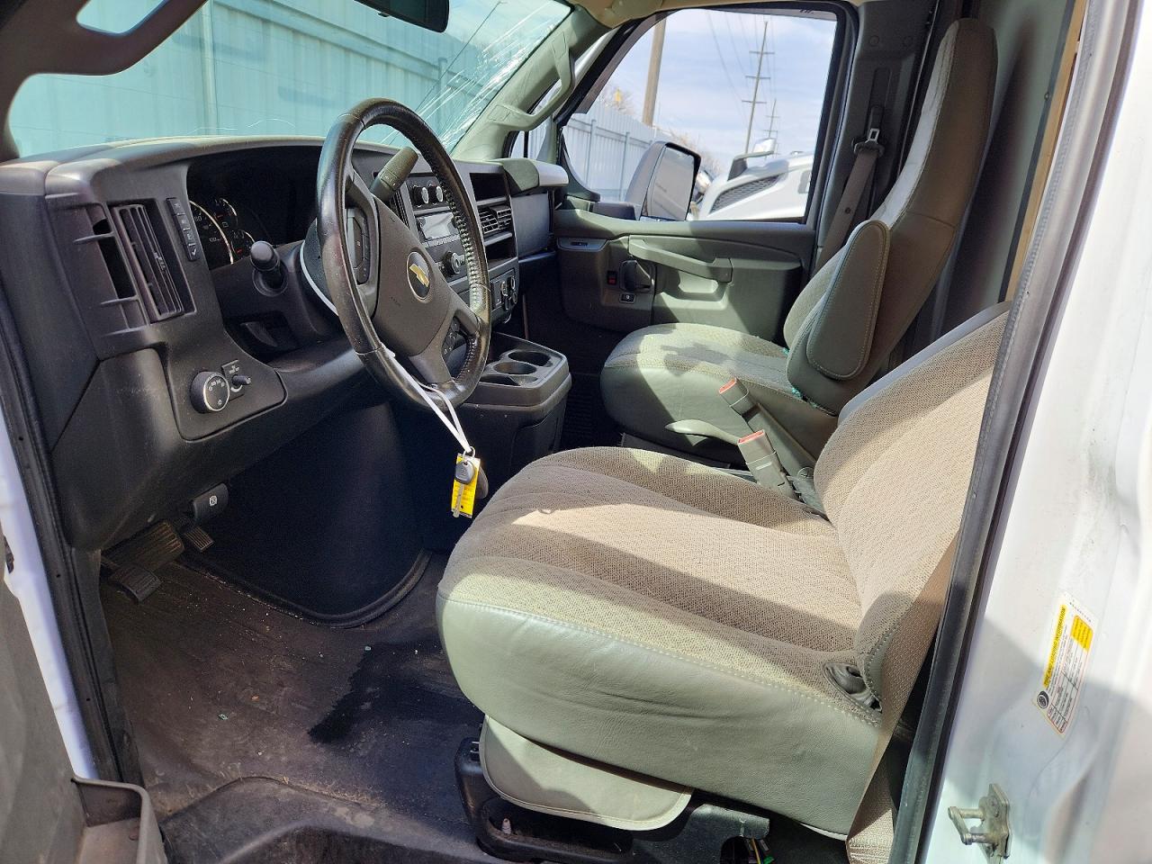 2023 CHEVROLET EXPRESS