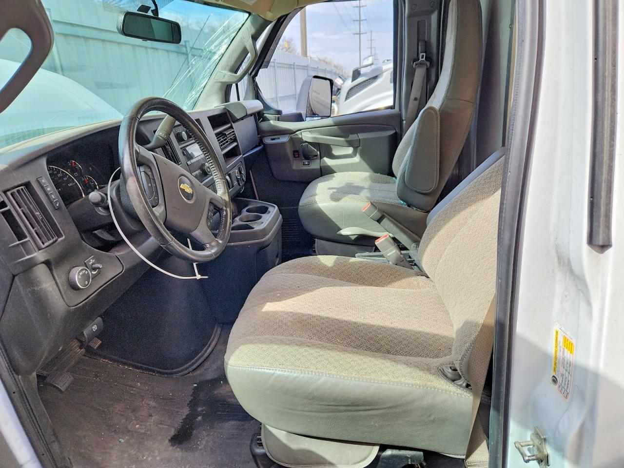 2023 CHEVROLET EXPRESS