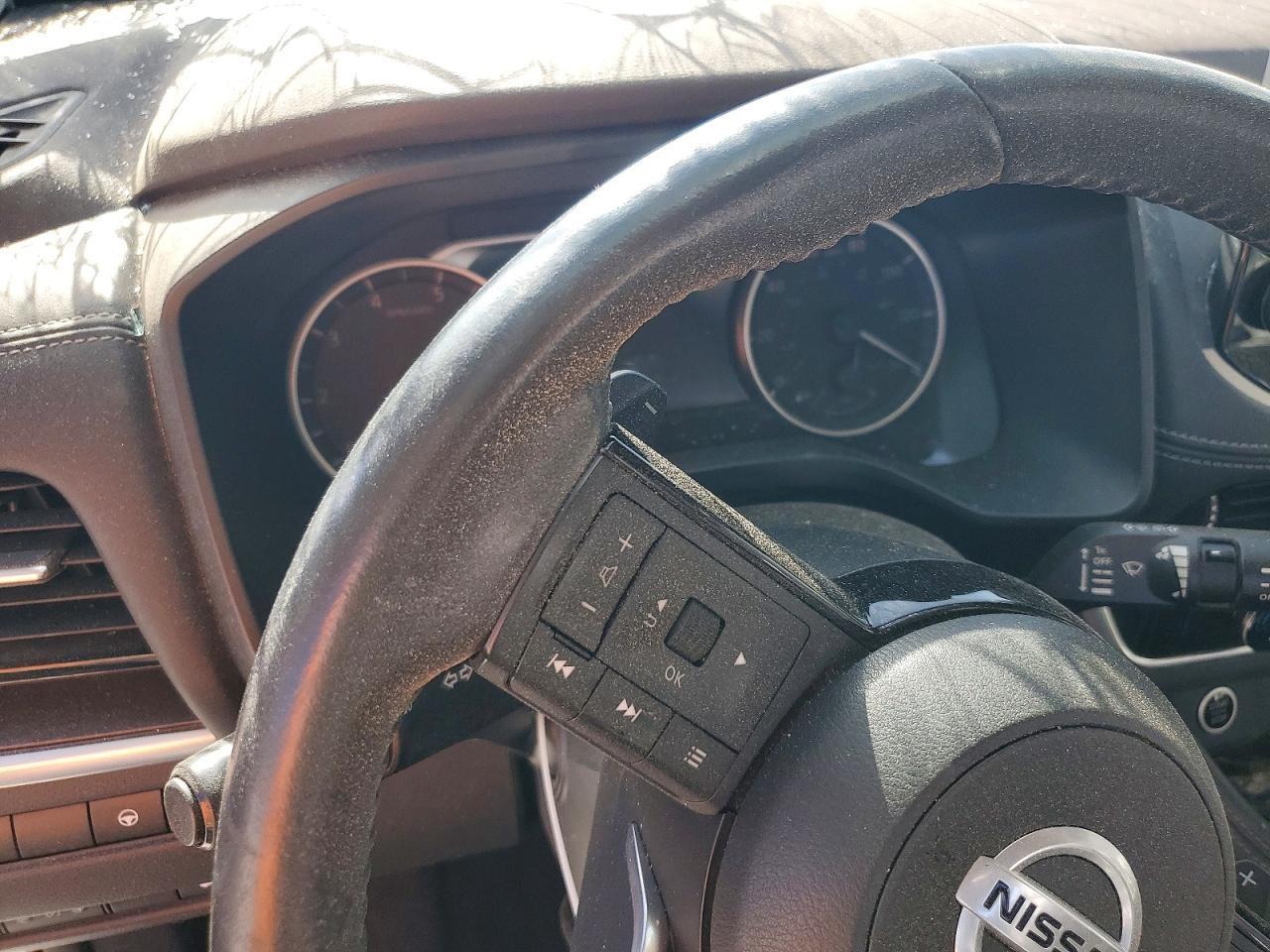 2021 NISSAN ROGUE