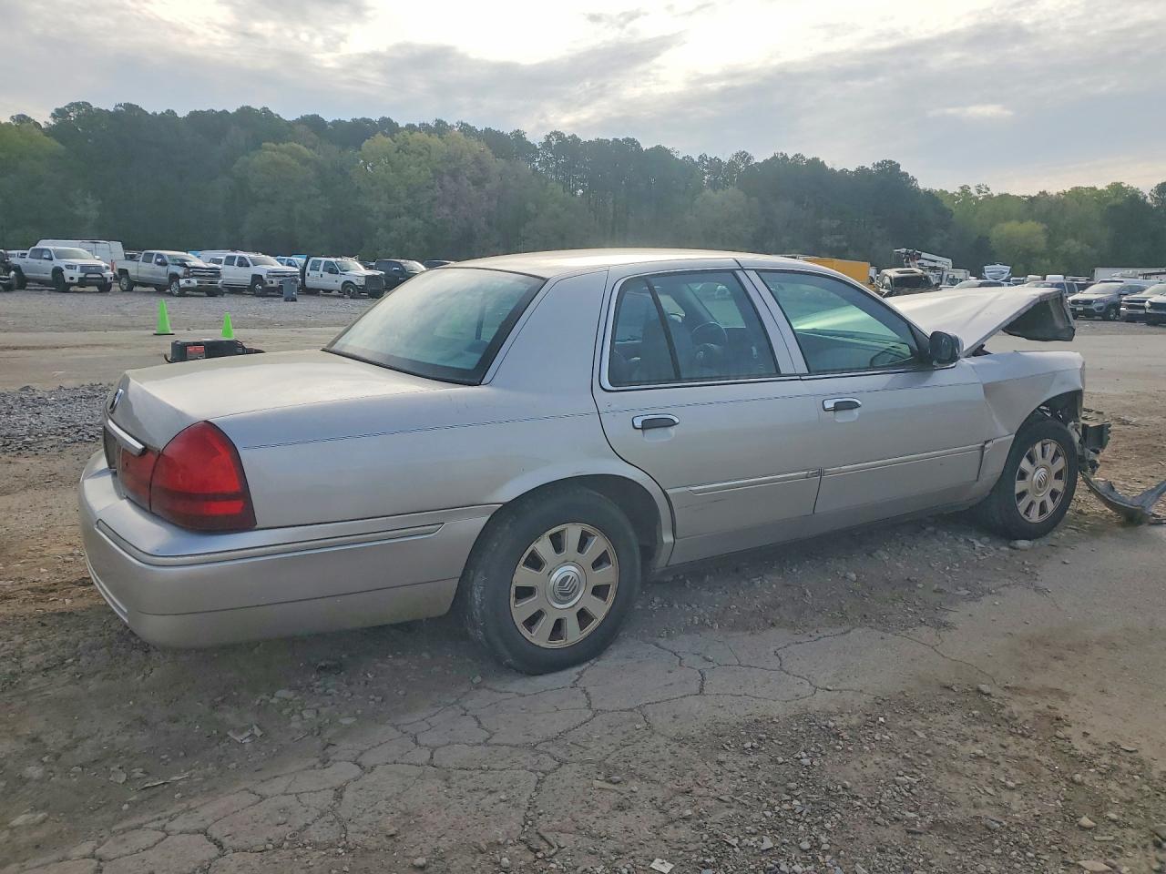 2004 MERCURY GRMARQUIS