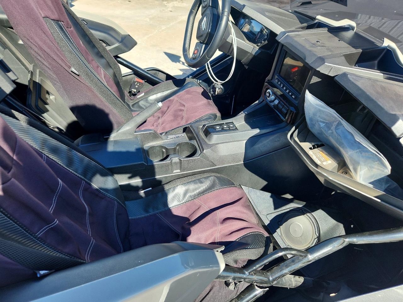 2022 POLARIS SLINGSHOT