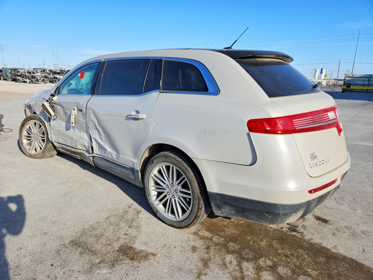 2019 LINCOLN MKT