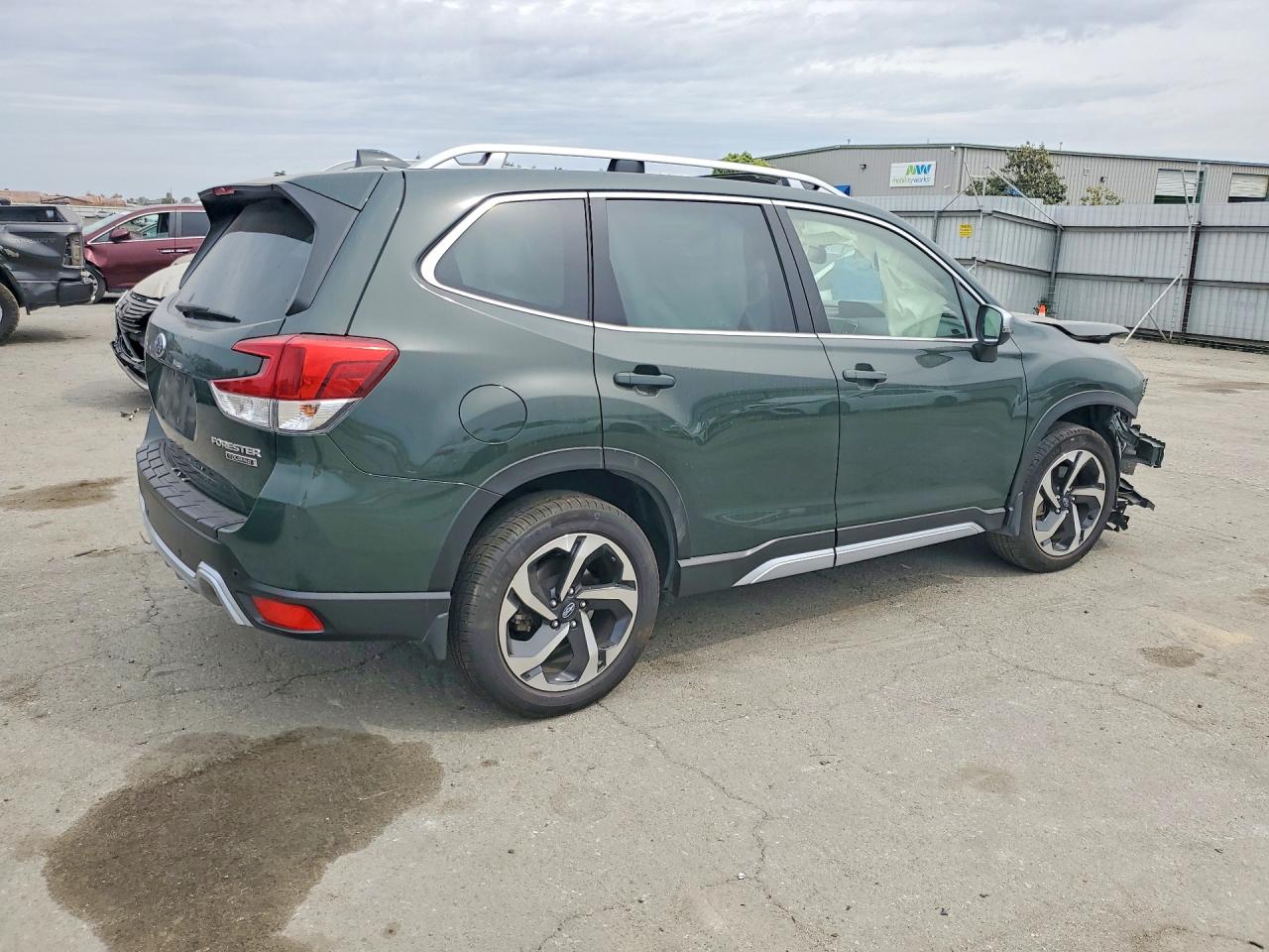 2023 SUBARU FORESTER