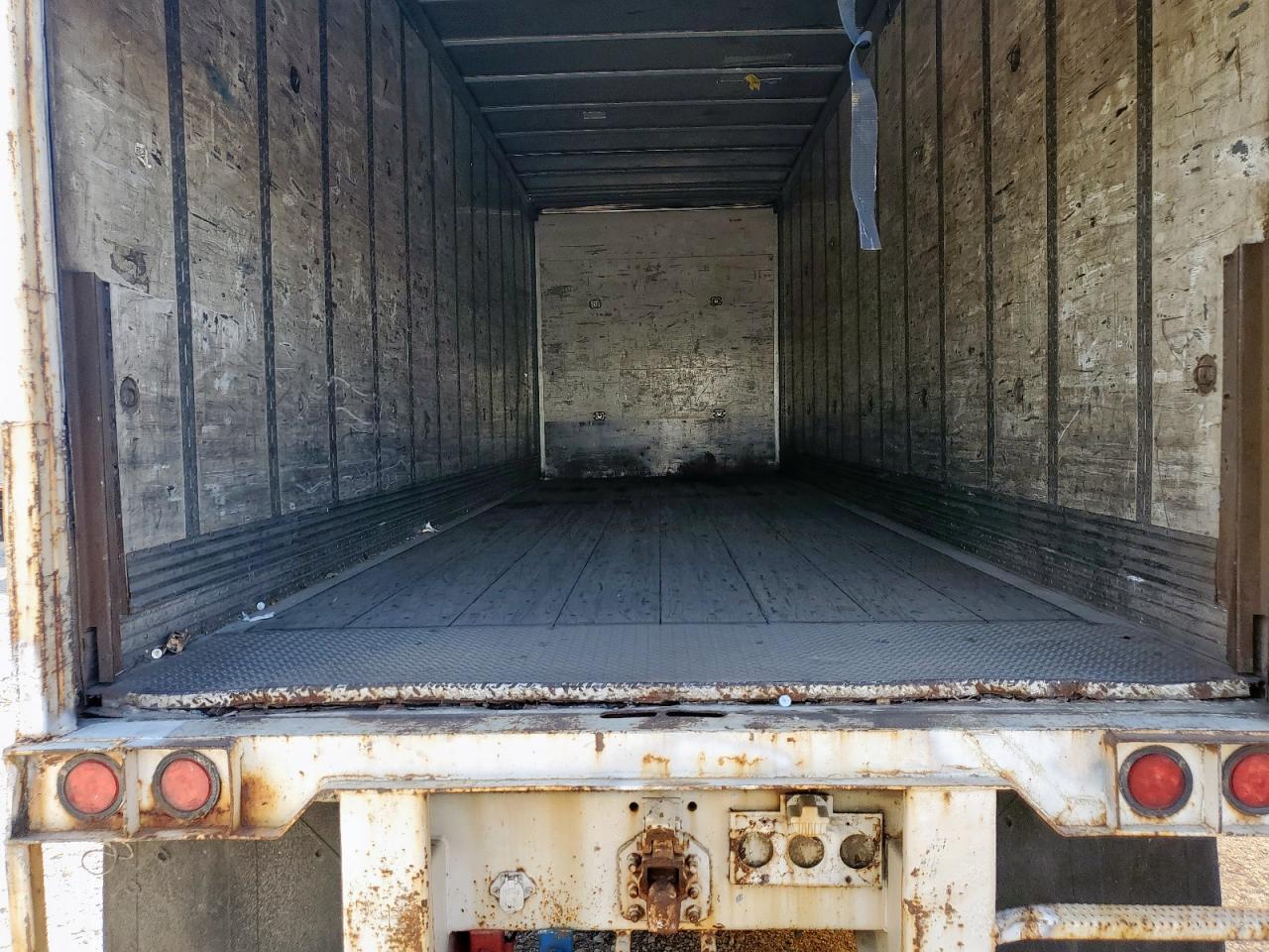2007 WABASH 28 TRAILER