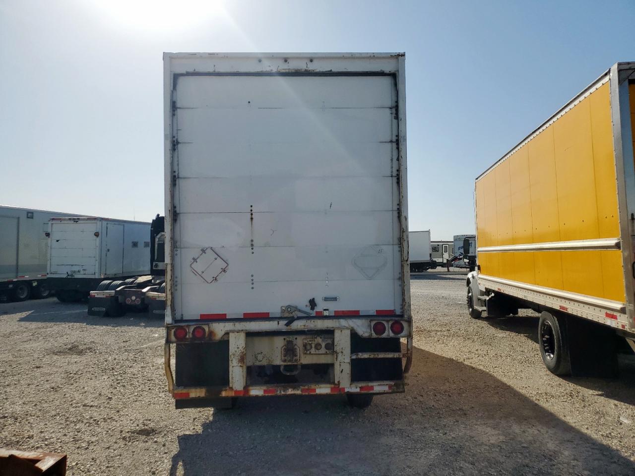 2007 WABASH 28 TRAILER