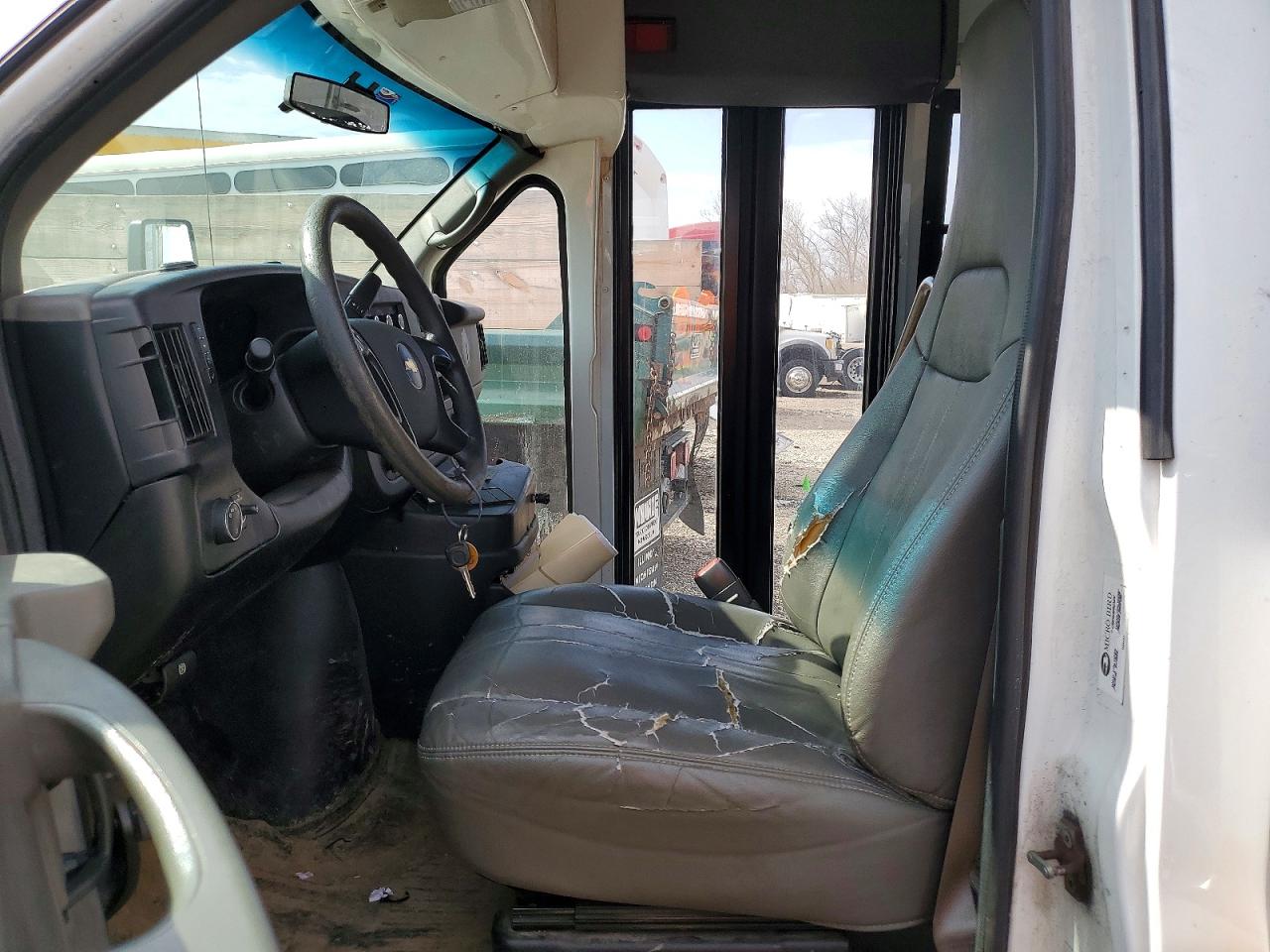 2014 CHEV EXPRESS
