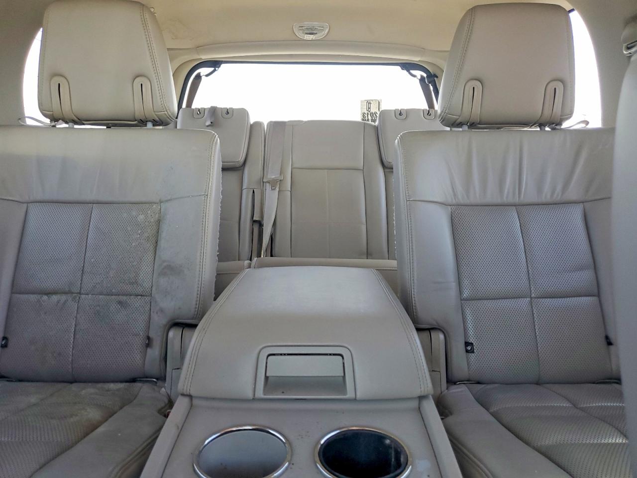 2013 LINCOLN TOWNHOUSE NAVIGATOR