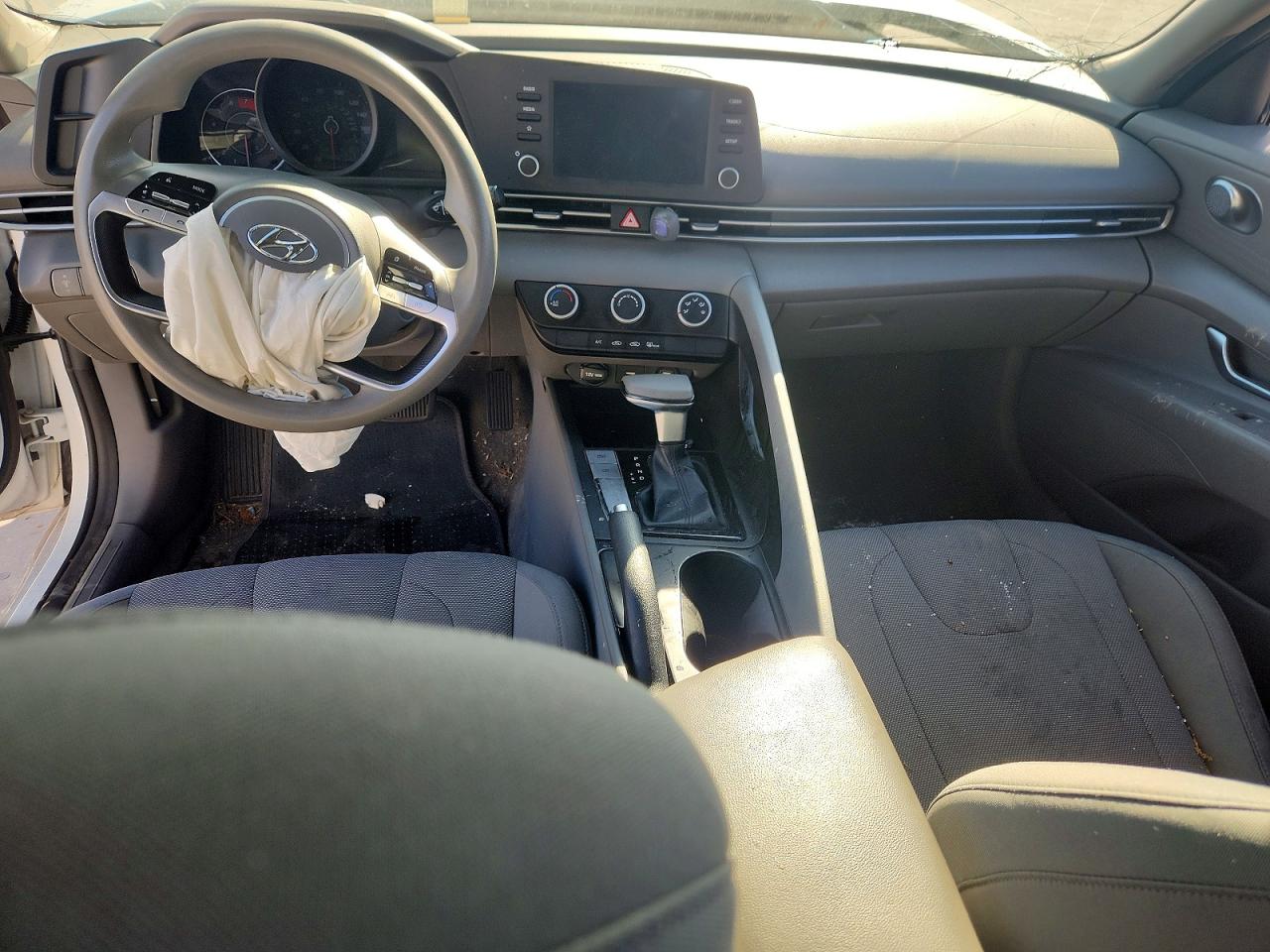 2021 HYUNDAI ELANTRA