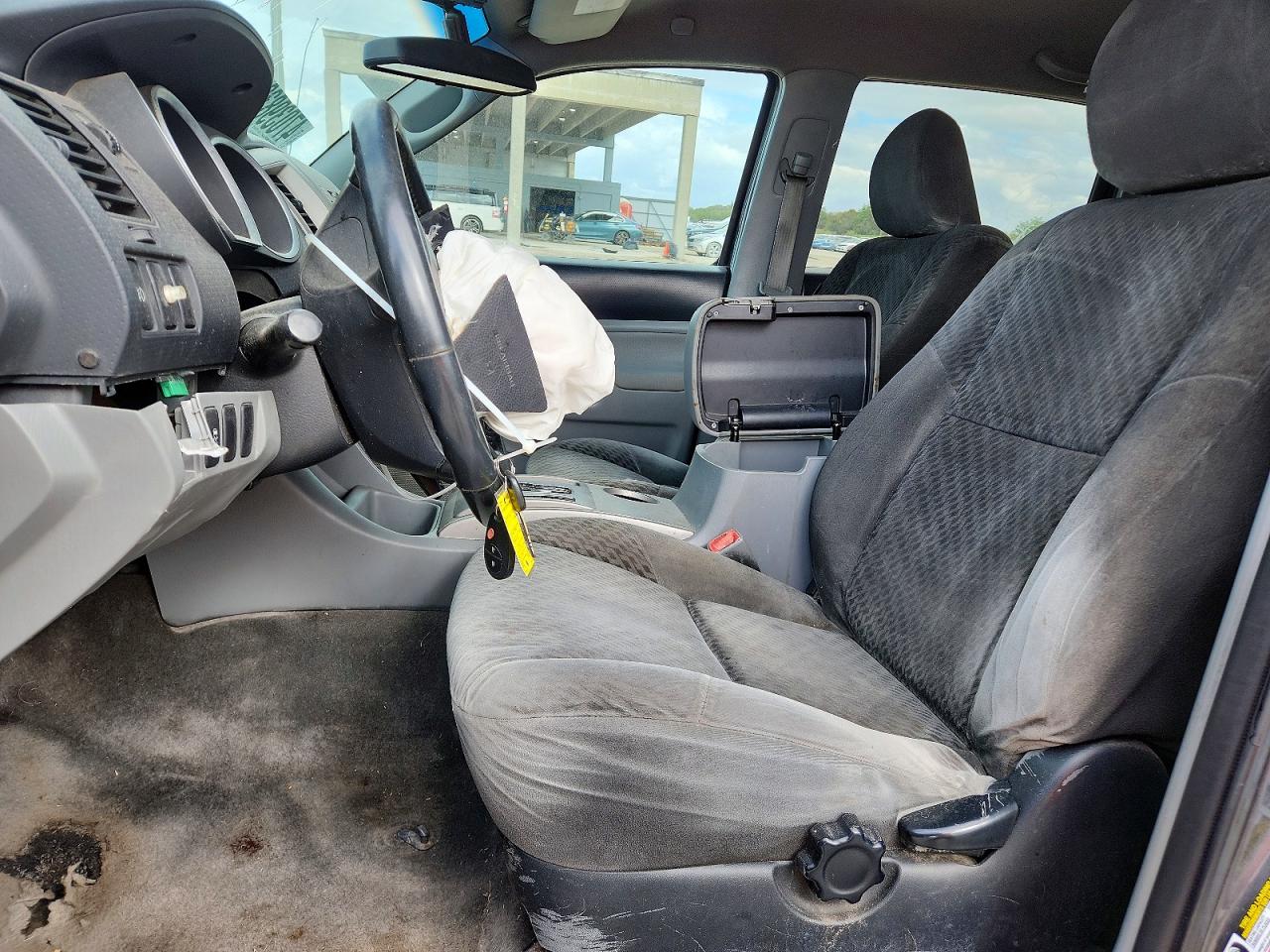 2011 TOYOTA TACOMA