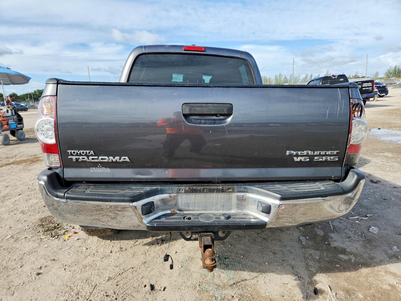 2011 TOYOTA TACOMA