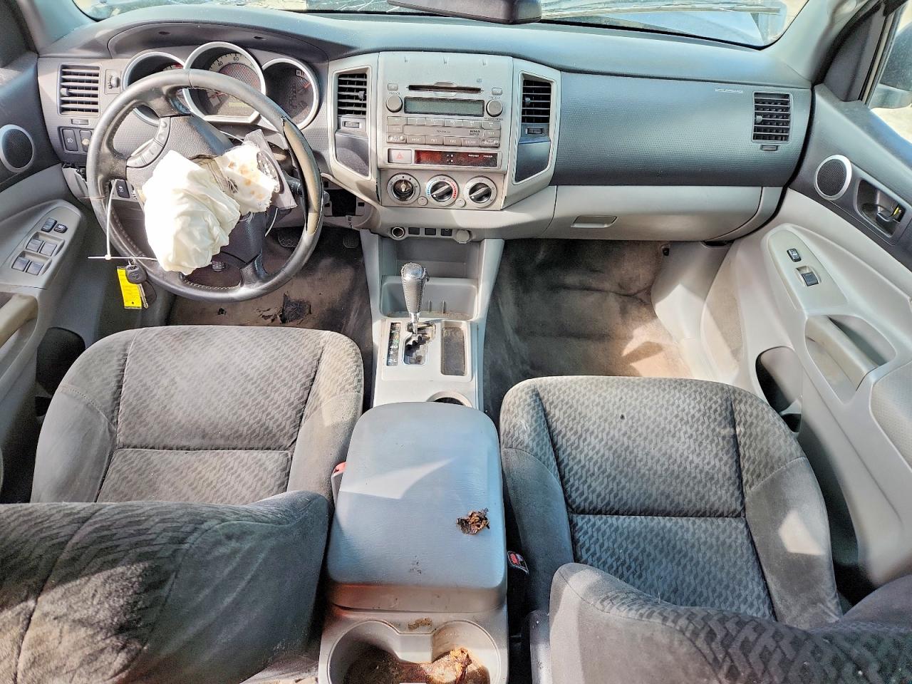 2011 TOYOTA TACOMA
