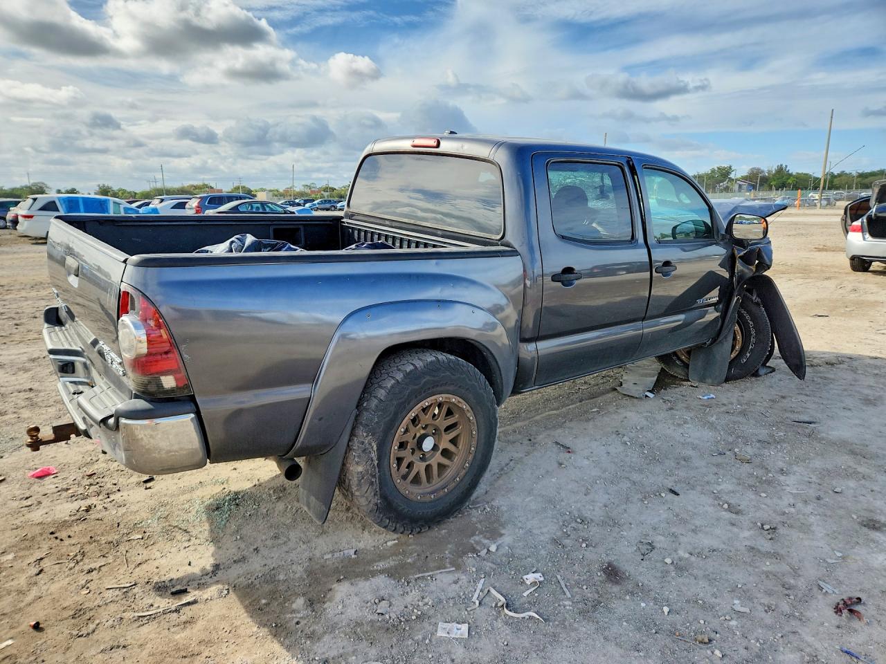 2011 TOYOTA TACOMA