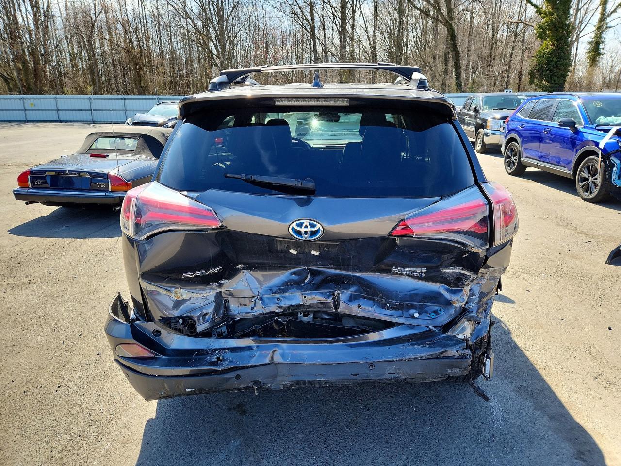 2016 TOYOTA RAV4