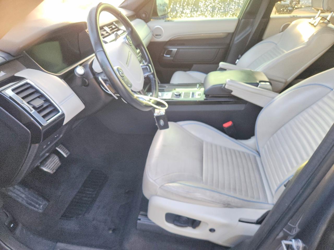 2018 LAND ROVER DISCOVERY