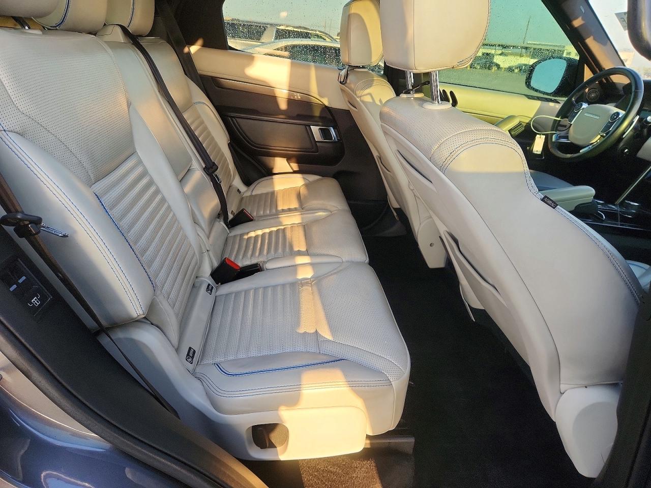 2018 LAND ROVER DISCOVERY