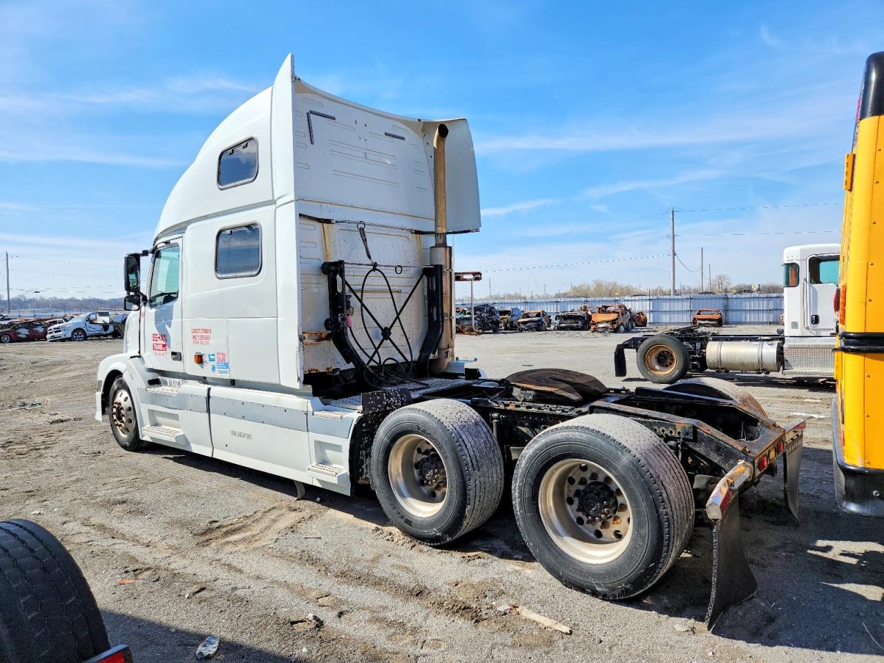 2003 VOLVO VN