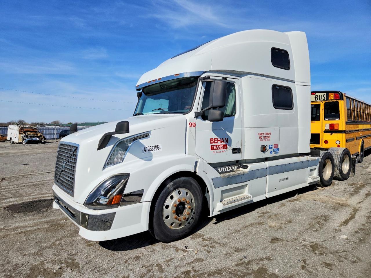 2003 VOLVO VN
