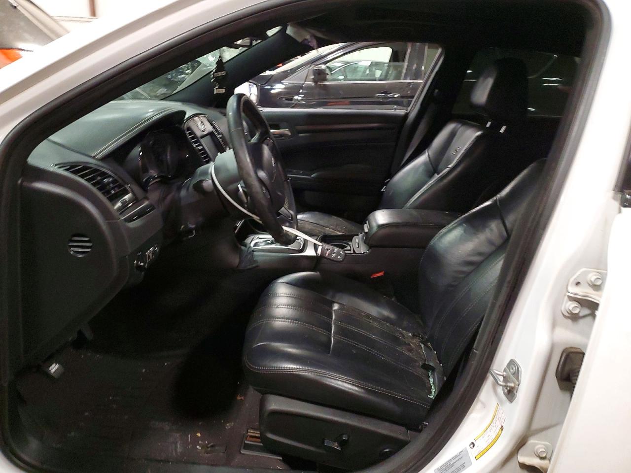2016 CHRYSLER 300