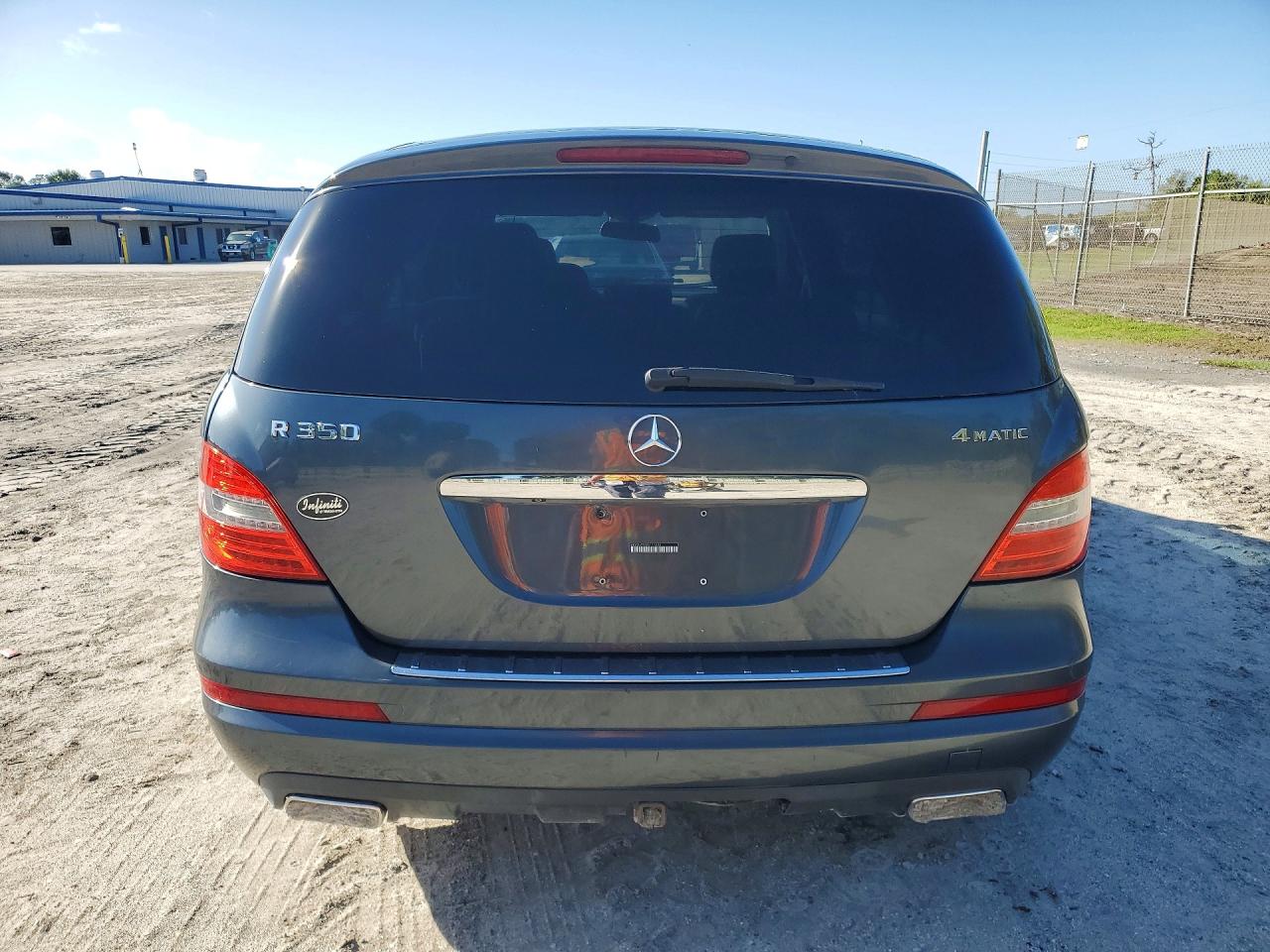 2011 MERCEDES-BENZ R-CLASS