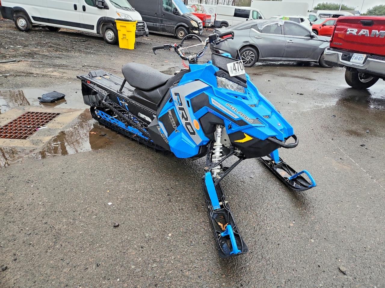 2017 POLARIS SNOWMOBILE