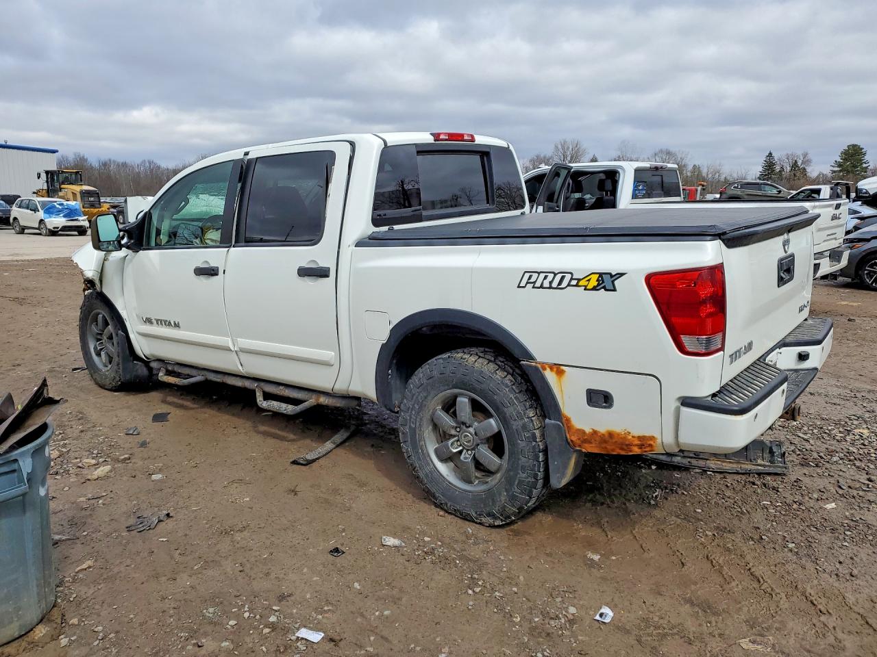 2013 NISSAN TITAN