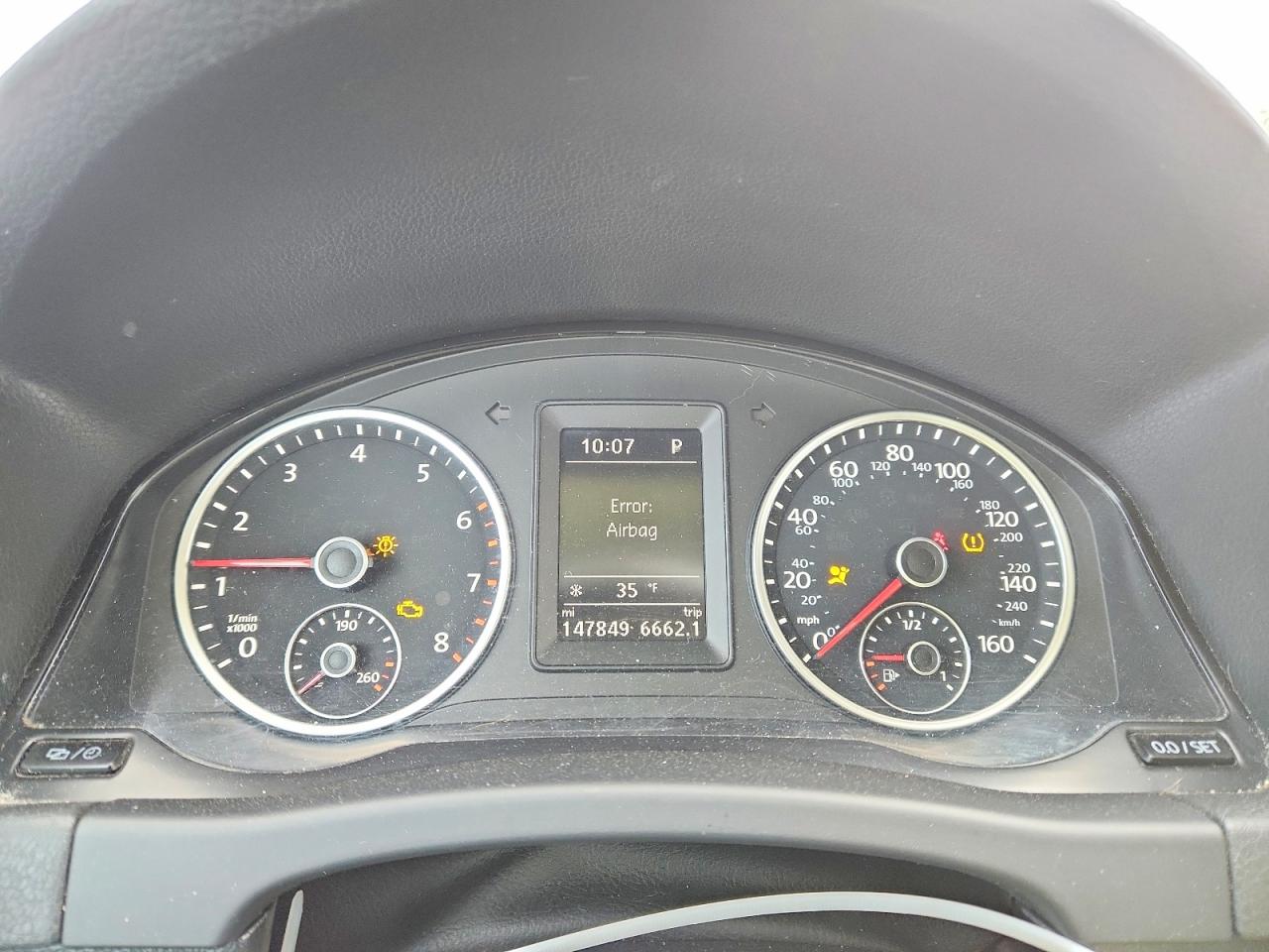 2016 VOLKSWAGEN TIGUAN