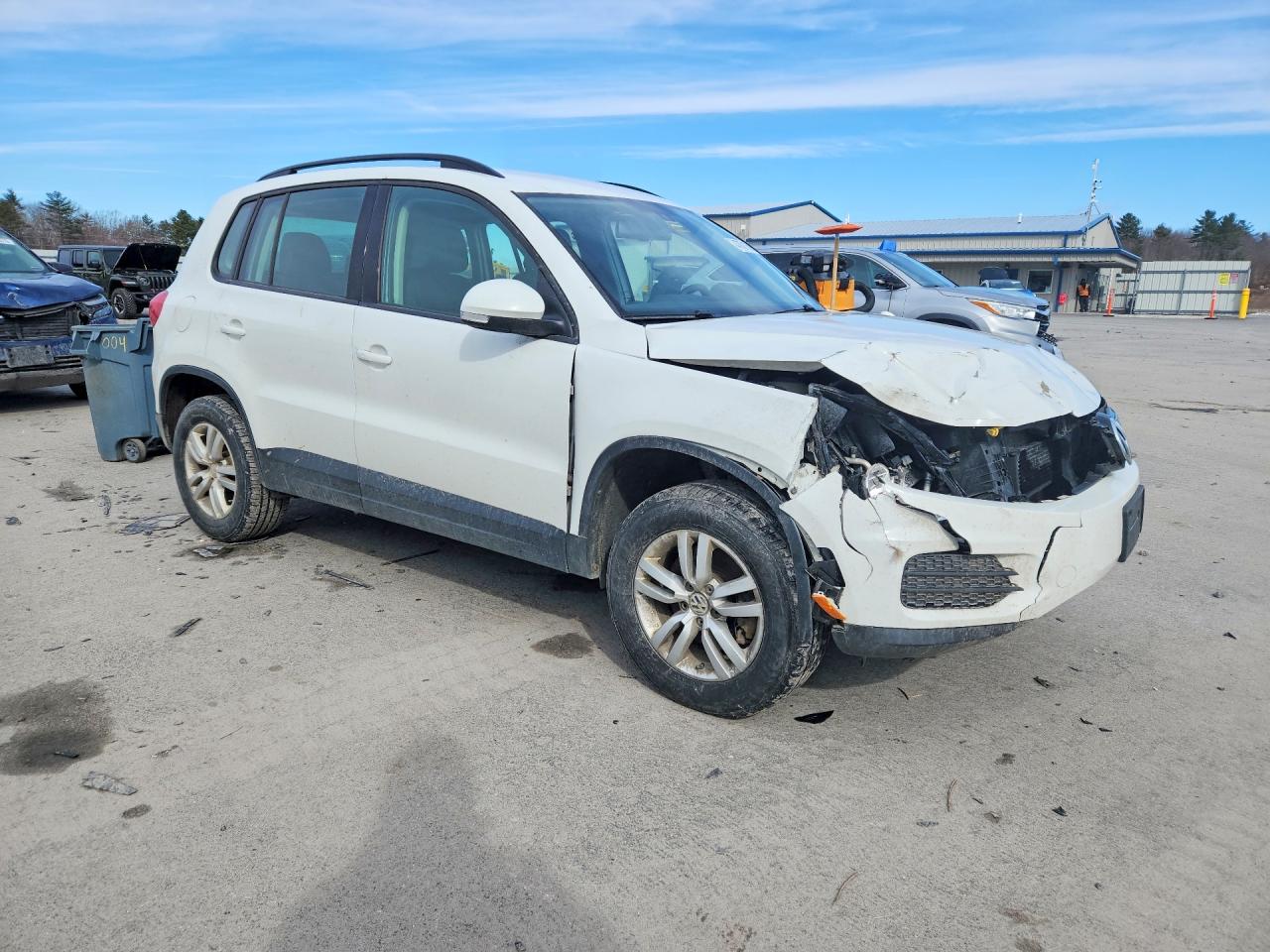 2016 VOLKSWAGEN TIGUAN
