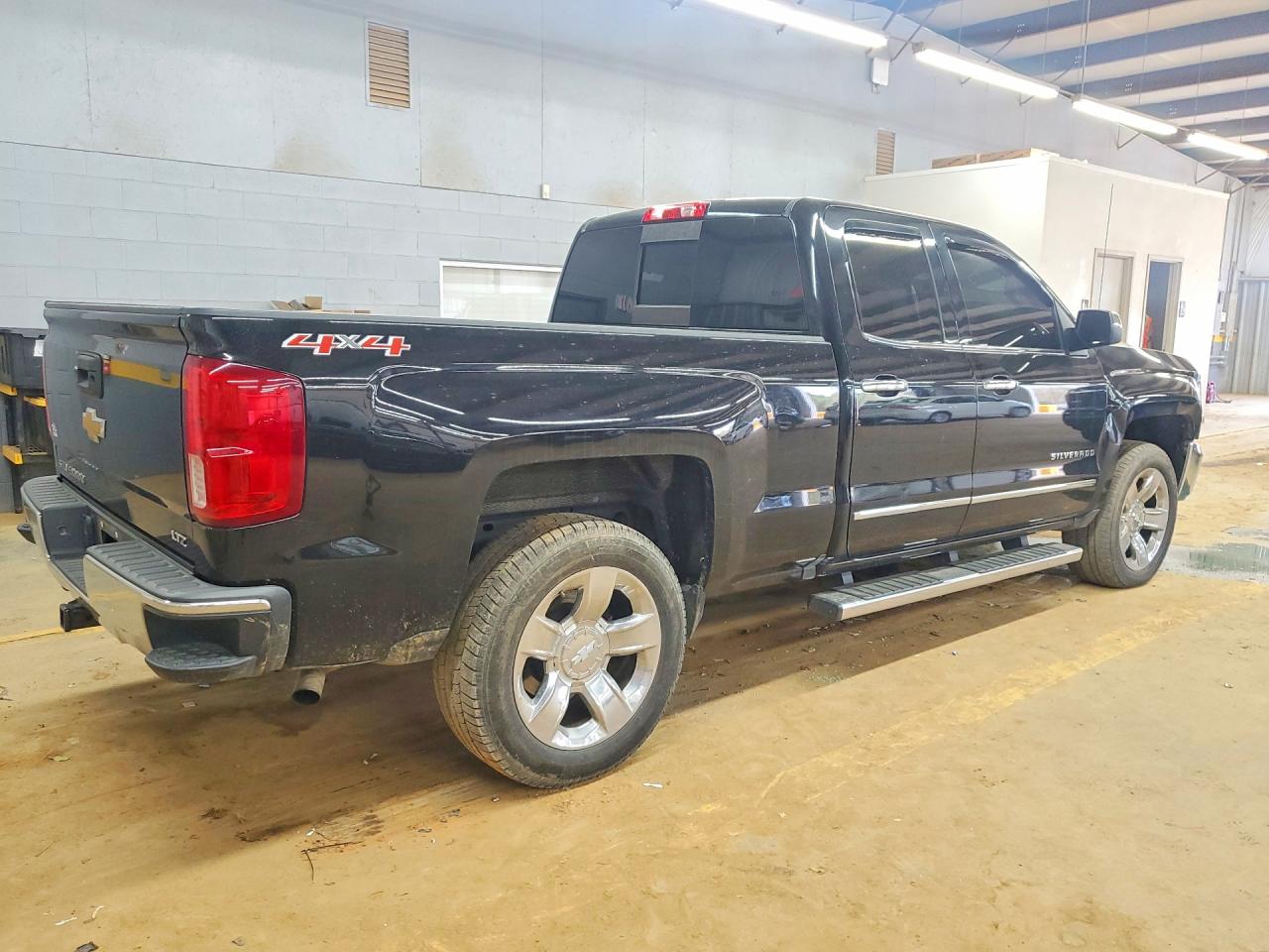 2016 CHEV SILVERADO