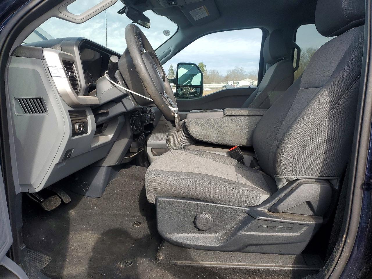 2025 FORD F250