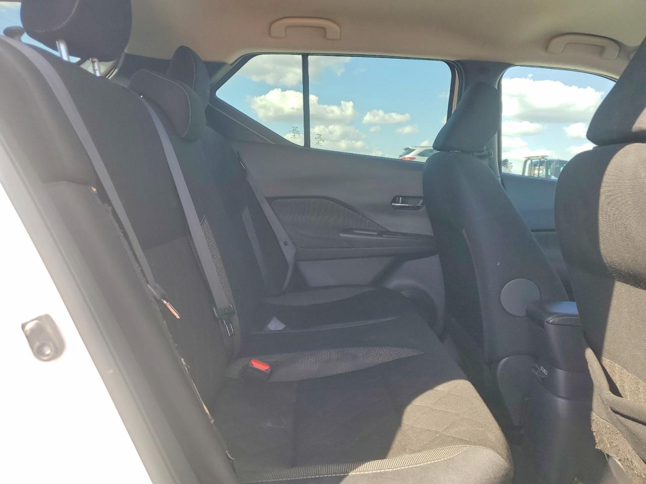 2020 NISSAN KICKS