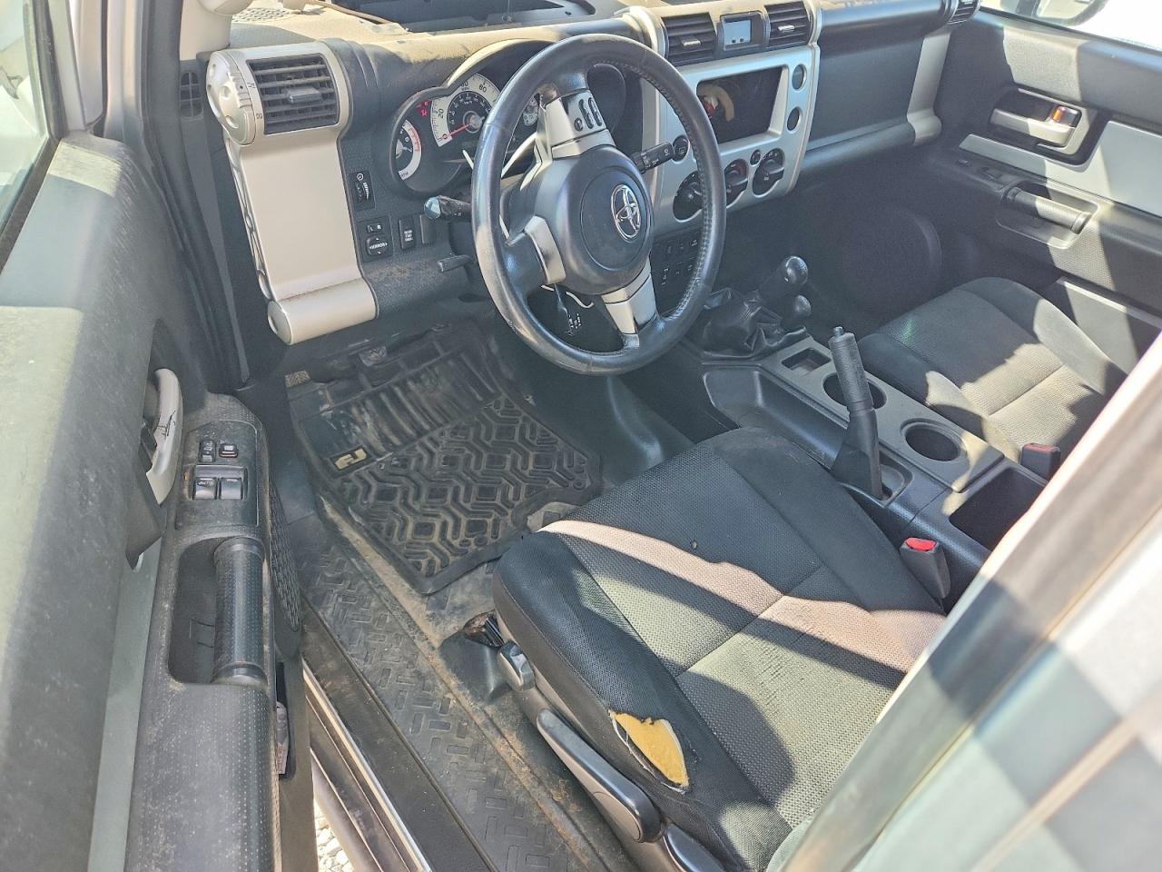 2007 TOYOTA FJ CRUISER
