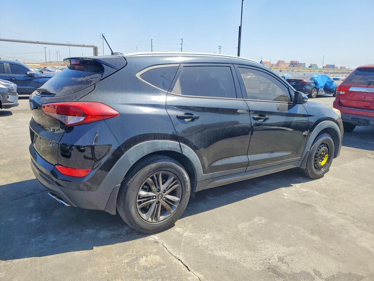 2016 HYUNDAI TUCSON