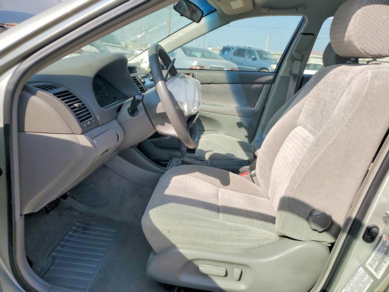 2002 TOYOTA CAMRY