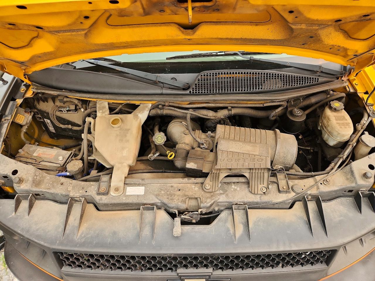 2011 CHEV EXPRESS
