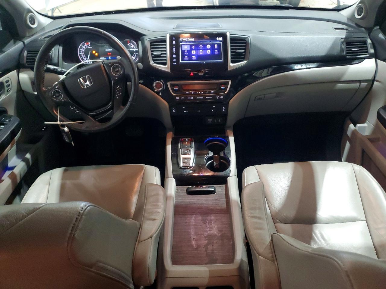 2017 HONDA PILOT