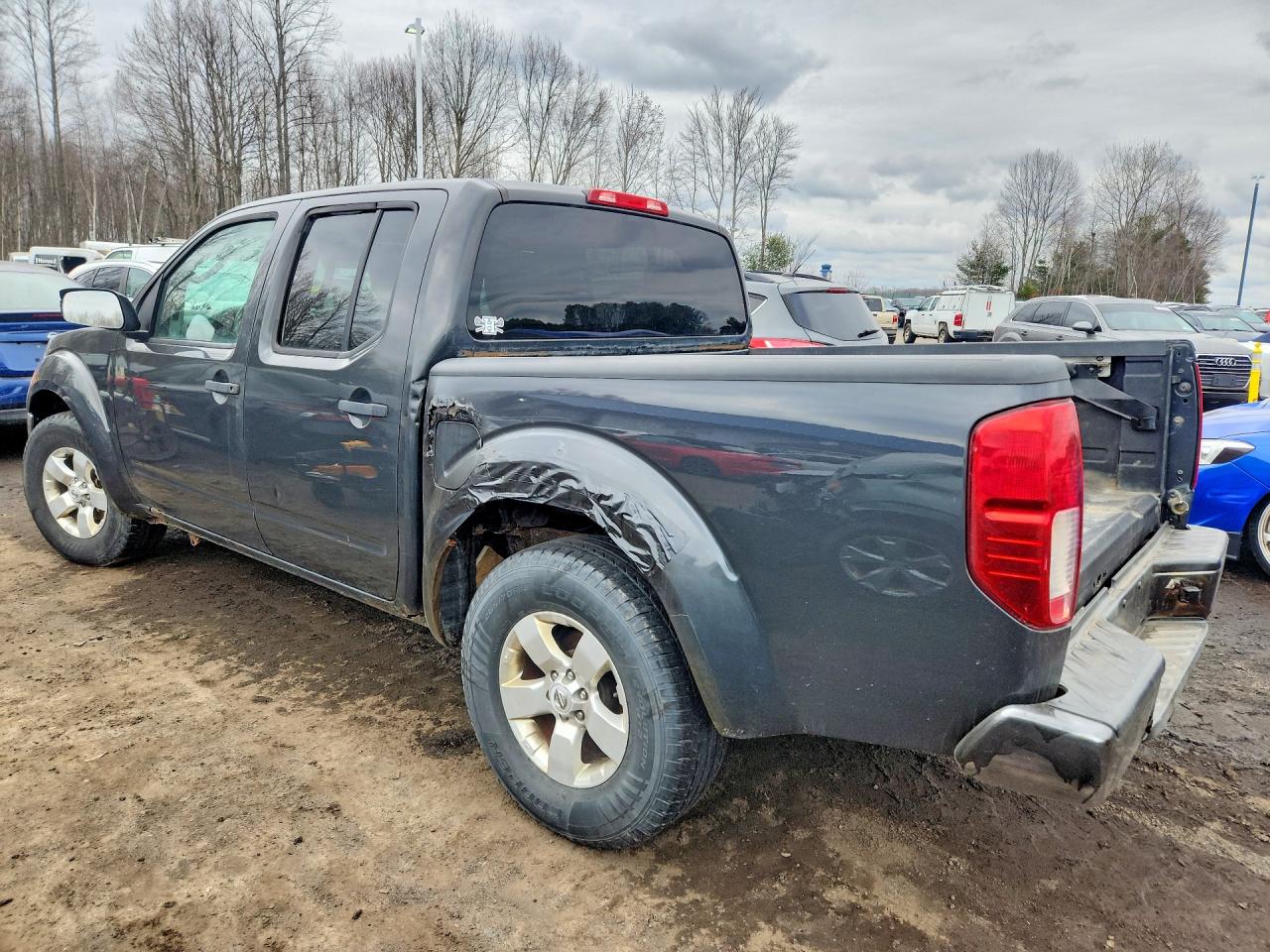 2010 NISSAN FRONTIER