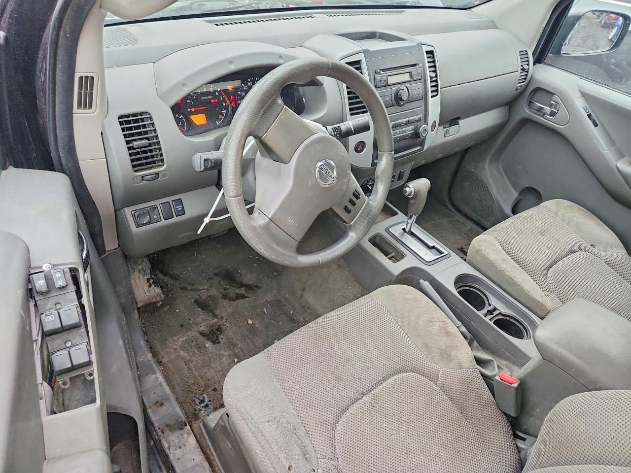 2010 NISSAN FRONTIER
