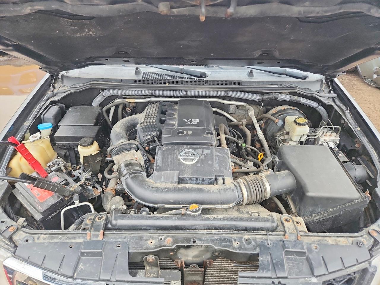 2010 NISSAN FRONTIER