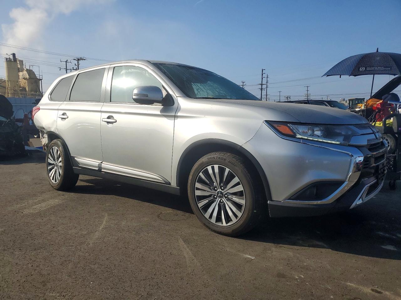 2020 MITSUBISHI OUTLANDER